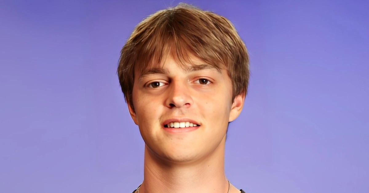 Finn William Leeves Coben college tennis player and son of Jane Leeves from Frasier TV show
